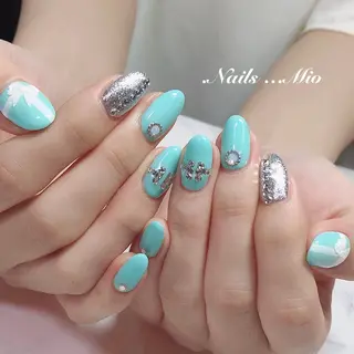 ネイル .Nails Mio 赤羽西ネイルサロンのネイルデザイン
