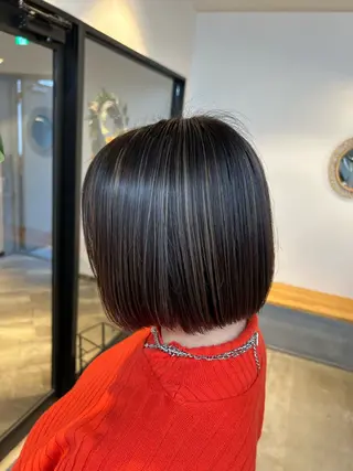 ショート カラー KOTOMI .のヘアスタイル