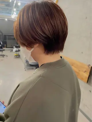 ショート イワミ ナリサトのヘアスタイル
