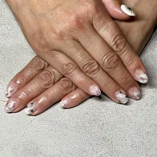 ショート Garden Takeuchiのネイルデザイン
