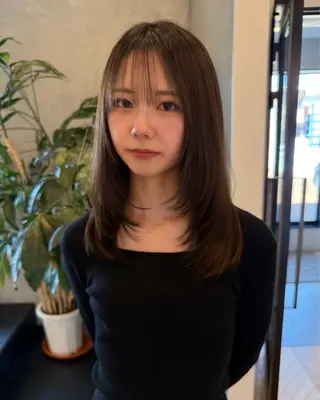 ミディアム rino/カット/ ショート／名古屋のヘアスタイル