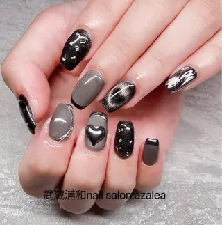 ネイル R inのネイルデザイン