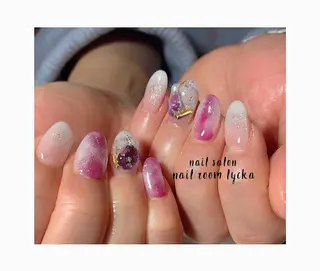 ネイル ﾈｲﾙﾙｰﾑﾘｯｶ 𝐦𝐚𝐲𝐮のネイルデザイン