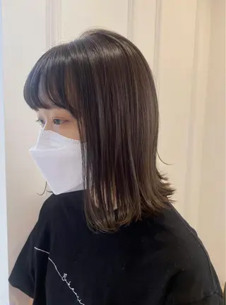 ミディアム カラー 小顔レイヤー/ ベージュ🤍Rieのヘアスタイル