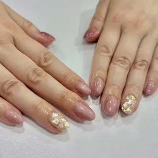 ネイル アンリッシュ新宿東口 小泉のネイルデザイン