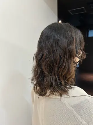 ミディアム パーマ ブリーチ縮毛矯正 ／髪質改善／KEIのヘアスタイル