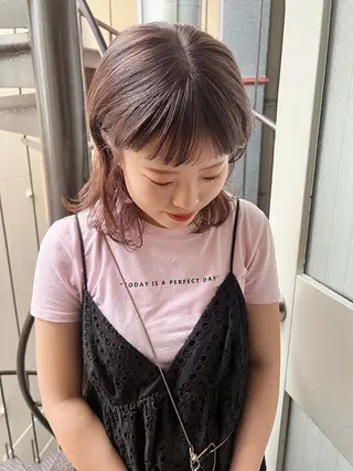 ミディアム カラー mei|顔まわり ×透明感カラーのヘアスタイル