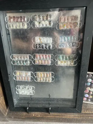 ネイル ルマート池袋東口所属・ルマートREINA .のネイルデザイン