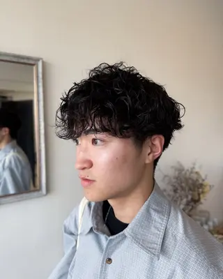 ショート ボブレイヤー募集中 出島　凜平のヘアスタイル