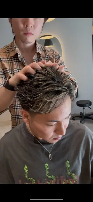 カラー メンズ CAMUE代表 Masaのヘアスタイル