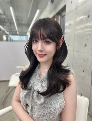 ロング 𝑨𝑴𝑰 🎀 モテガーリーヘア🤍のヘアスタイル