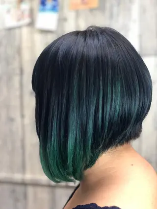 ミディアム カラー 吉野 瑳桜のヘアスタイル