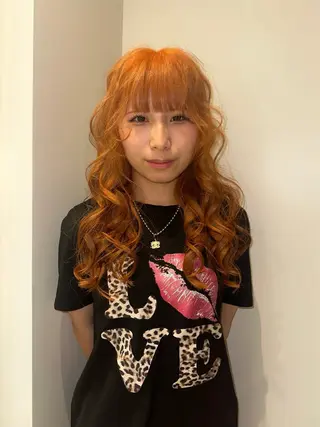 ロング カラー 崎久保 優菜のヘアスタイル
