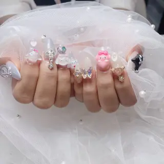 ネイル uu ネイルサロン関内🌼のネイルデザイン
