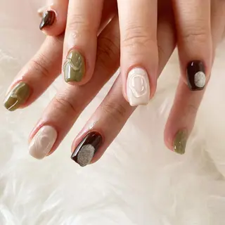 ネイル crystal ⭐︎ colorのネイルデザイン