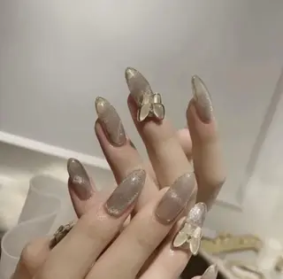 ネイル 🦋ネイルサロン ブラン🌈ゆりのネイルデザイン