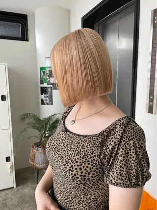 ショート 𝒀𝒖𝒊𝒏𝒂 梅田/透明感カラーのヘアスタイル