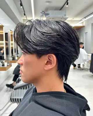 メンズ 圧倒的 毛流れ センターパートのヘアスタイル