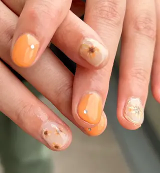 ネイル 新山 聖のネイルデザイン