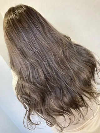 ロング カラー パーマ ブリーチ毛縮毛矯正 👑山口のヘアスタイル