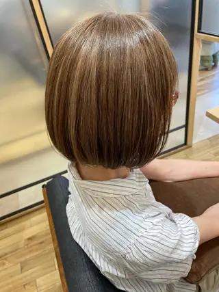 ショート シノハラ ガクト ショート/白髪ぼかしのヘアスタイル