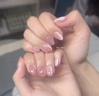ネイル Hin Nailsのネイルデザイン
