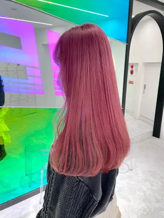 セミロング カラー 🤍💕ブリーチカラ ーAyaka💕🤍のヘアスタイル