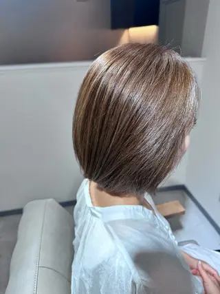 ショート 脱白髪染め美容師 竹内涼乃のヘアスタイル