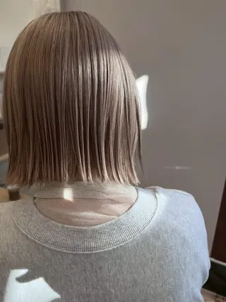 カラー TEMIL HAIR 愛莉のヘアスタイル