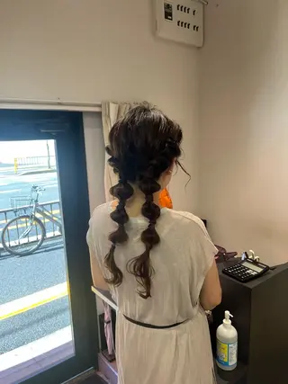 ロング ヘアアレンジ かのん/ 庄内・三国BARONのヘアスタイル
