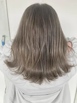 ミディアム タカツド ユウキのヘアスタイル