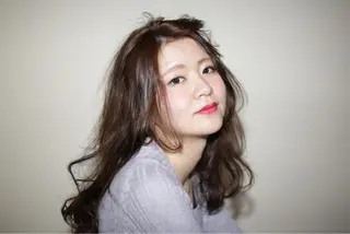カラー タジマ ヤスヒサのヘアスタイル