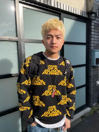 カラー メンズ マツダ レンのヘアスタイル