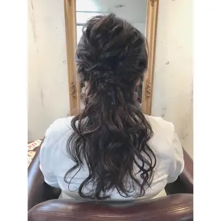 セミロング ヘアアレンジ マエダ カズエ🫶 coronahairのヘアスタイル