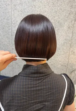 ショート カラー illatos あやののヘアスタイル