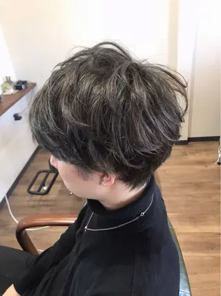 ショート カラー メンズ Rug Relief 吉田のヘアスタイル