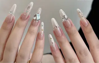 ネイル D-BEAUTY Nailsalonのネイルデザイン