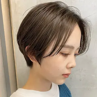 ショート 藤川 明英里のヘアスタイル