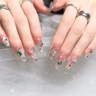 ネイル Eluna 新宿所属・Karen 新宿のネイルデザイン