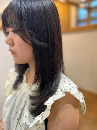 ロング 畝原 陽真里のヘアスタイル