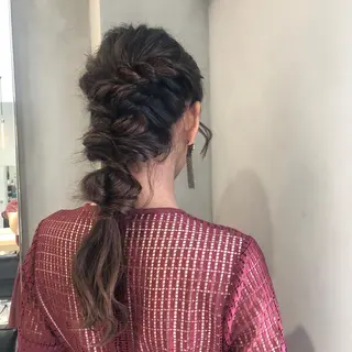 ロング ヘアアレンジ カジュアルを女っぽく 𝗮𝘆𝗮𝗰𝗼のヘアスタイル