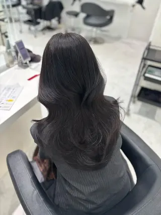 ロング カラー 流行りの透明感カラー ×縮毛矯正🤍ユウのヘアスタイル
