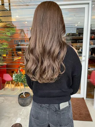 ロング カラー 日高 香織のヘアスタイル
