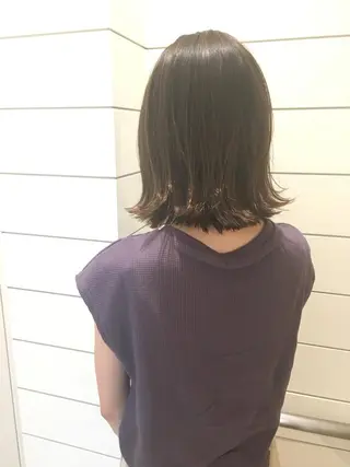 ショート カラー 鍵山 千秋のヘアスタイル