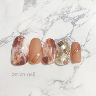 ネイル 名倉 なな子のネイルデザイン