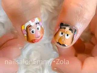 ネイル ネイルサロン Emmy  Zolaのネイルデザイン