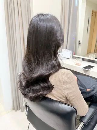 ロング カラー haru 髪質改善サロンのヘアスタイル