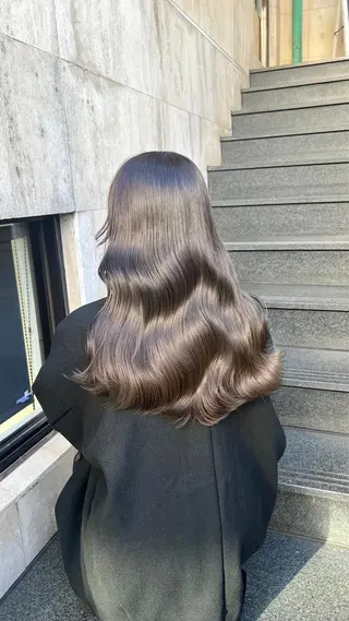 ミディアム カラー 韓国系レイヤー特化 hiroのヘアスタイル