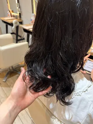 セミロング 梅沢 優羽のヘアスタイル