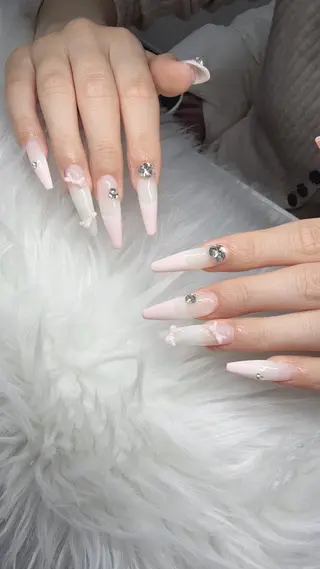 ネイル Lee Nailsのネイルデザイン